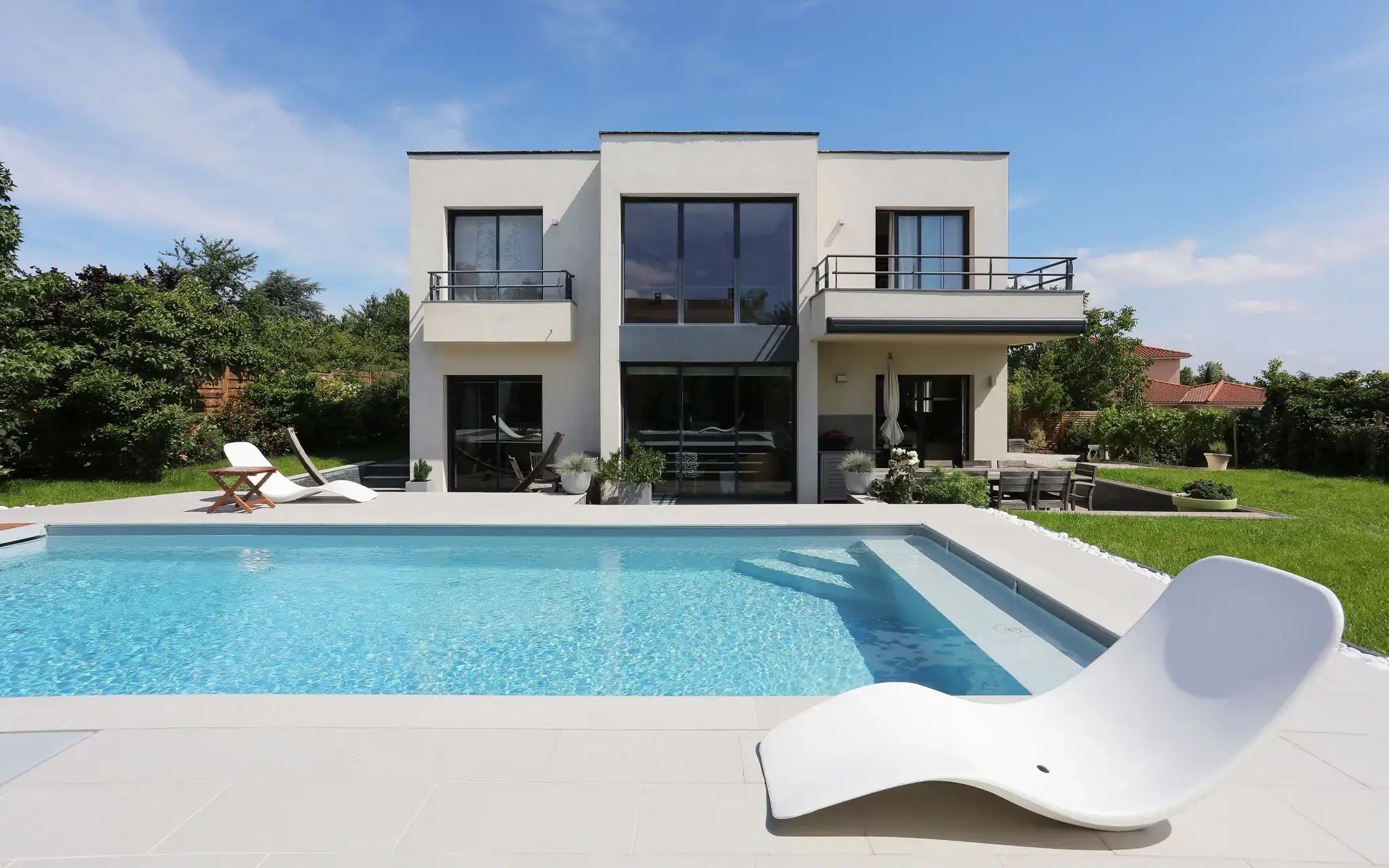 Pool im Garten in Österreich